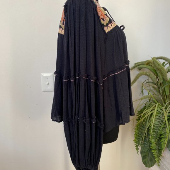 Free People Slouchy oversize Embroidery Long sleeve black Floral Boho Blouse S - Picture 5 of 10